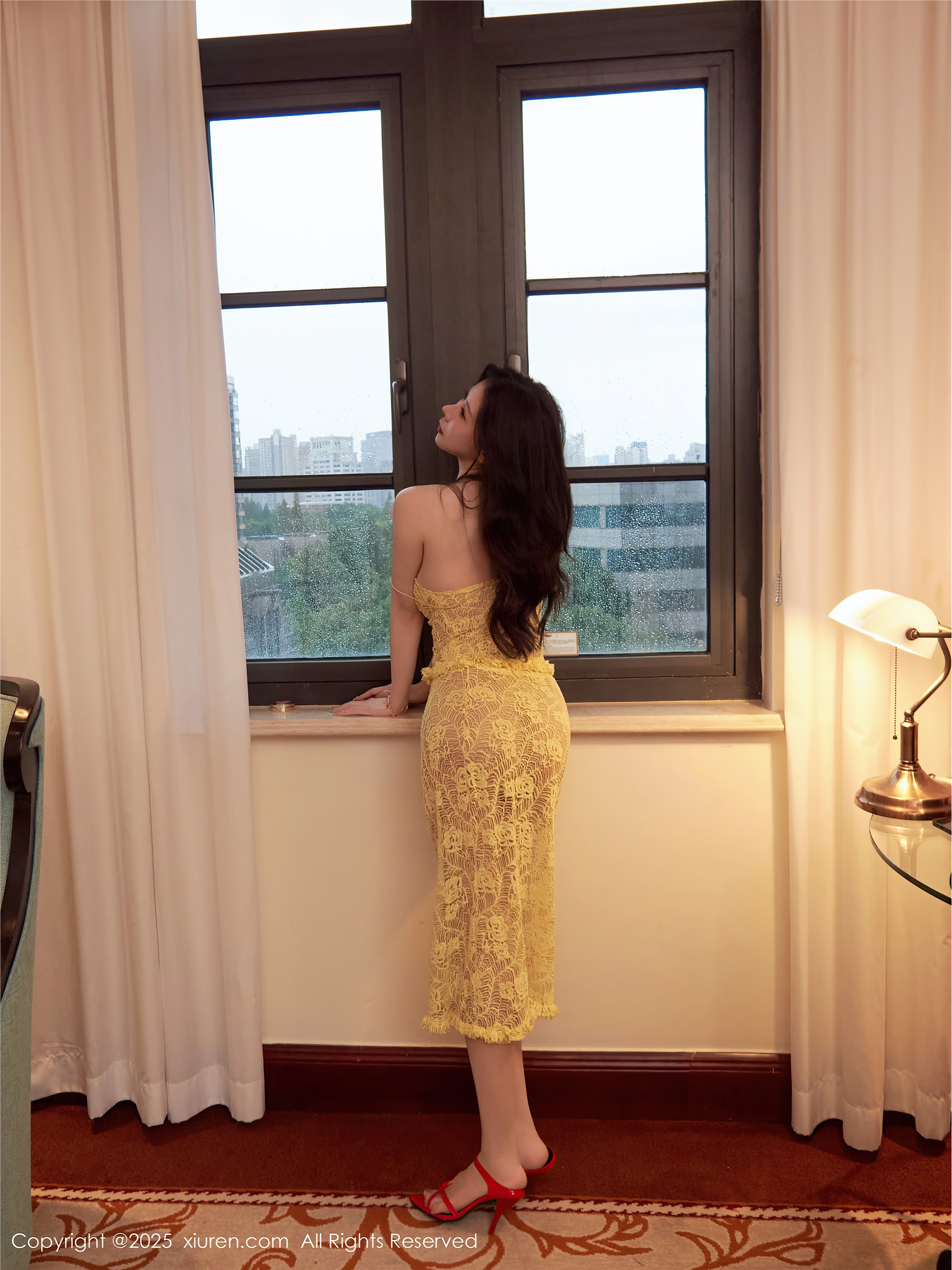 Xiuren秀人网 2025.10.16 NO.10879 尹甜甜sunny